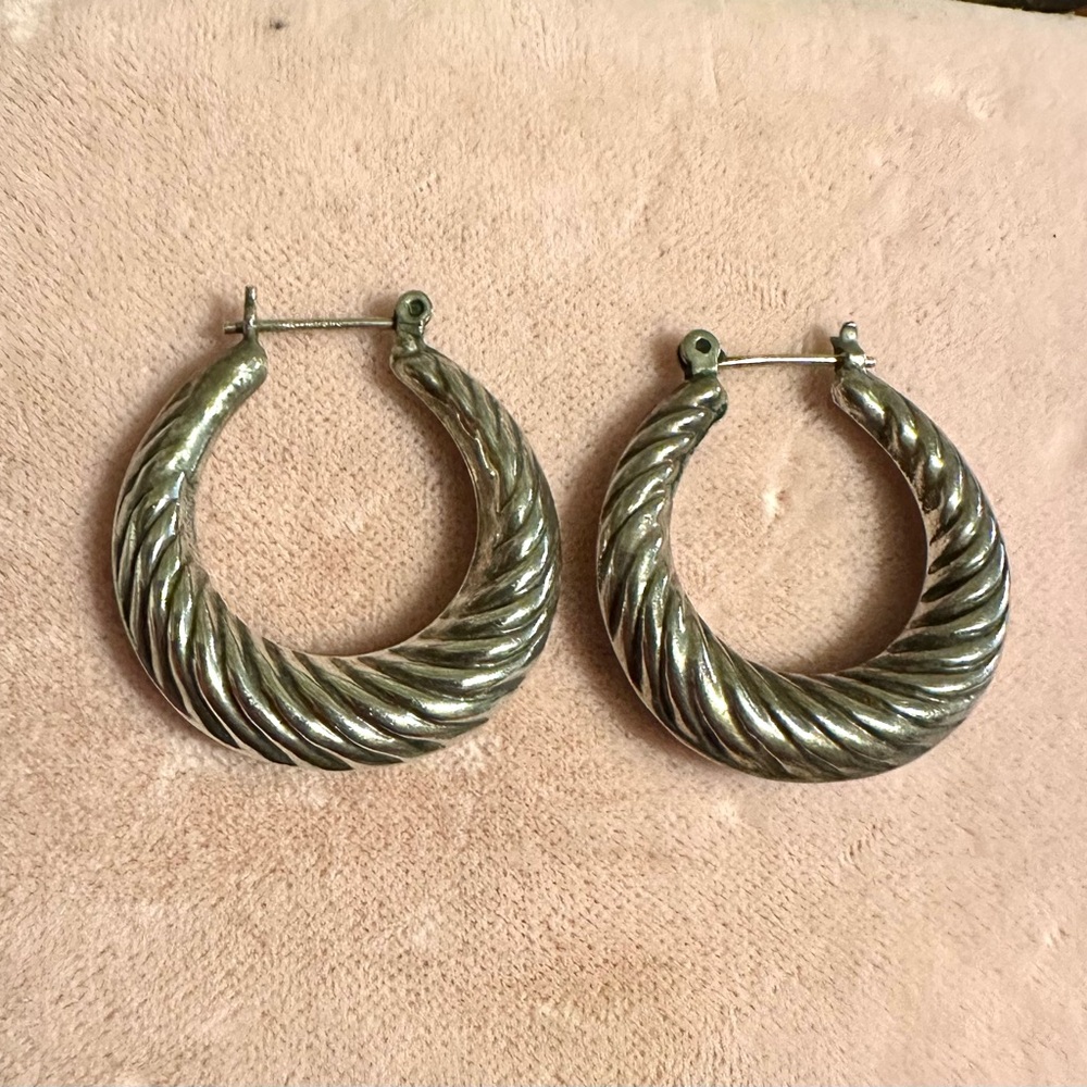 Vintage Sterling Silver Hoop Shrimp Earrings 1”‎